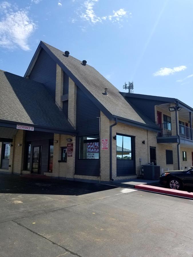 Executive Inn Pasadena Bagian luar foto